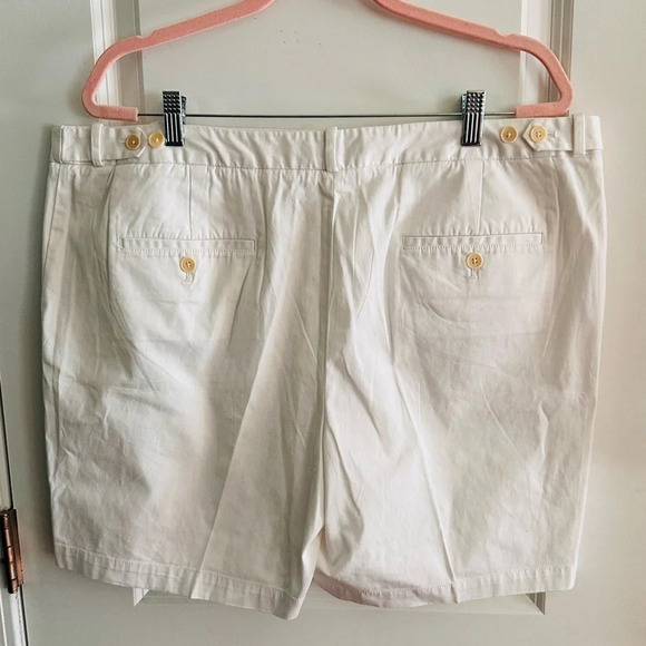 Talbots White Shorts - Size 18 - Like New Condition - Picture 5 of 9